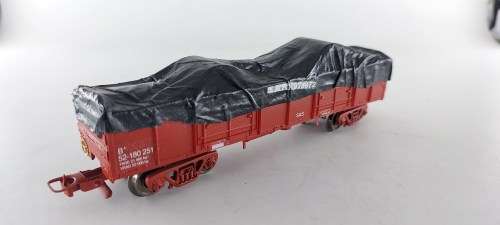 South African Railways Model Train : SAR BLJ Coal Wagon with Tarp (Lima Couplers)