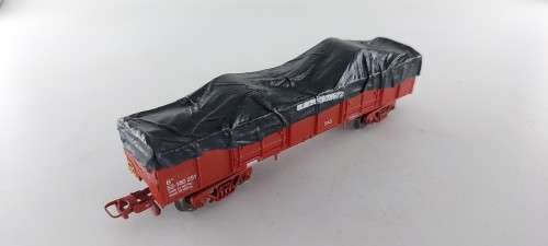 South African Railways Model Train : SAR BLJ Coal Wagon with Tarp (Lima Couplers)