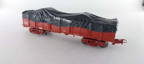 South African Railways Model Train : SAR BLJ Coal Wagon with Tarp (Lima Couplers)