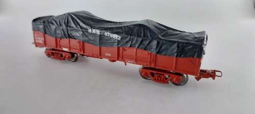 South African Railways Model Train : SAR BLJ Coal Wagon with Tarp (Lima Couplers)
