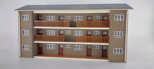 Model Train Buildings : South African Flats (HO)