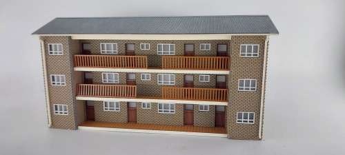Model Train Buildings : South African Flats (HO)