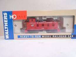 Walters : Chicago & North Western Caboose (HO)