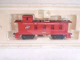 Walters : Chicago & North Western Caboose (HO)