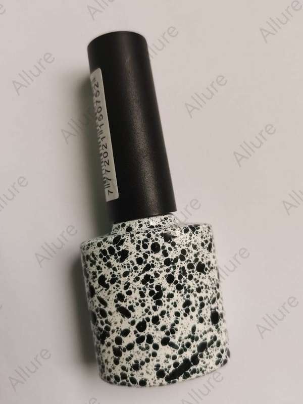 Egg shell gel nail polish