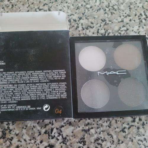eyeshadow
