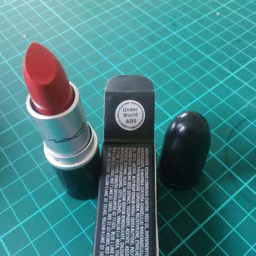 lipstick