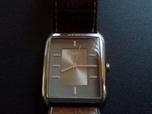 DKNY Watch  Ladies???  Mens ???