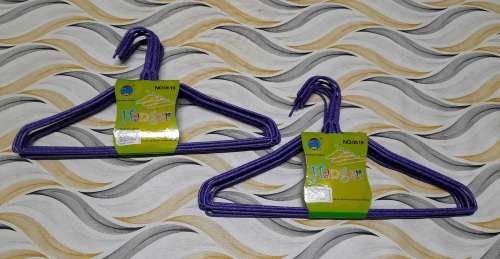 2 x 10 packs Total 20  Wire hangers on auction
