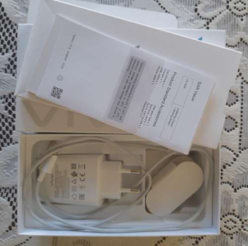 ViVO Y21  Dual sim ( PRE OWNED ) like new