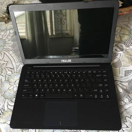 ASUS NOTEBOOK INTEL CELERON N3060 / 32GB EEMC