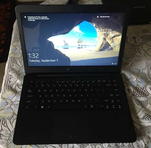 ASUS NOTEBOOK INTEL CELERON N3060 / 32GB EEMC