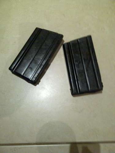 2 x R1 (7,62) magazines in excellent condition (One bid takes both!!)