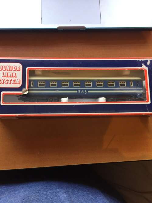 Junior Lima Blue Train Coach