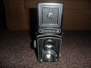 VINTAGE CAMERA
