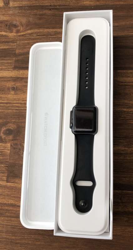 Apple Watch Series 1 38mm ( with original box and charger)