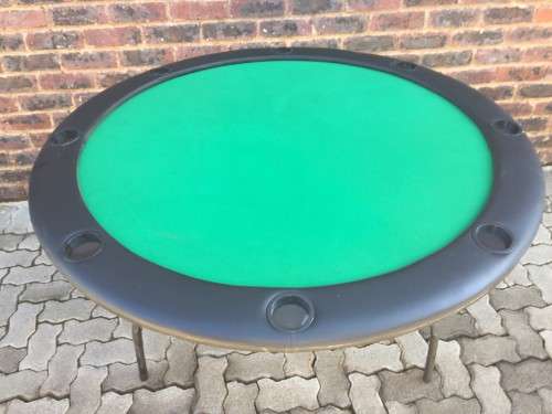 Felt-lined poker table with drinks holders, 8 players