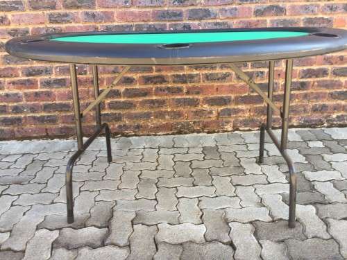 Felt-lined poker table with drinks holders, 8 players