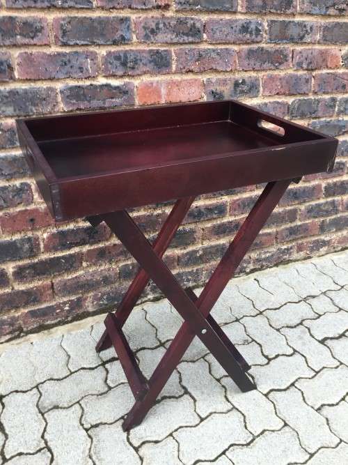 Collapsible wooden butler's tray