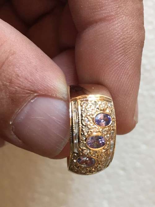 Vintage 18K Yellow Gold wide Ring, set with Tanzanites and Diamonds