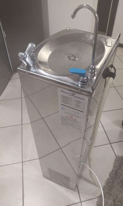 Cold Water Drinking Fountain - Stainless Steel
