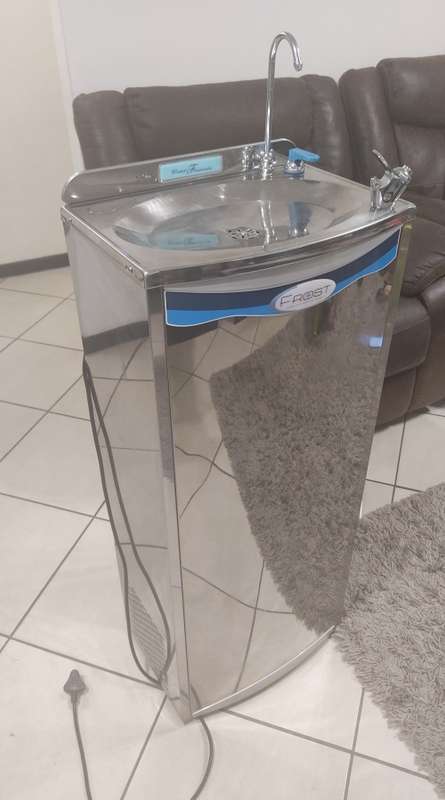 Cold Water Drinking Fountain - Stainless Steel