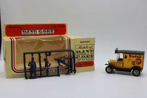 Lledo Coca-Cola Model T Ford Panelvans