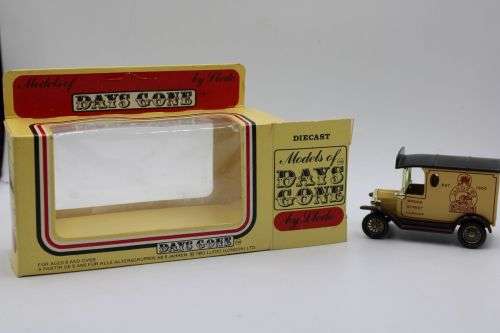 Lledo Coca-Cola Model T Ford Panelvans