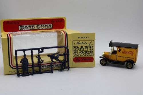 Lledo Coca-Cola Model T Ford Panelvans