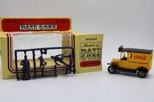 Lledo Coca-Cola Model T Ford Panelvans