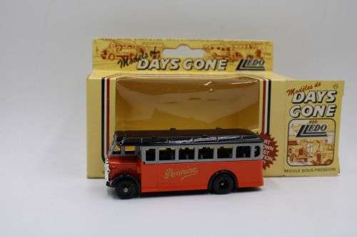Lledo Regal Single Deck Bus