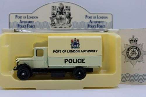 Lledo 1934 Mack Canvas Trucks-Dunlop,Eddie Stobart Ltd,Hamleys,London Port Police