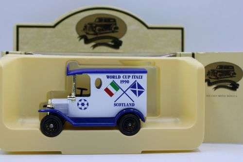 Lledo 1920 Ford model T-Stanley Gibbons Ltd Edition,Cambells Beefsteak soup,Rowntrees Cocoa,Italy