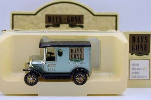 Lledo 1920 Ford model T-Guinness,Scouts,Ringtons Tea,Walkers Potato Crisps,Cadburys Eclairs