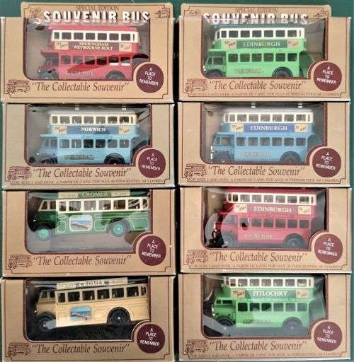 Lledo-Souvenir Busses