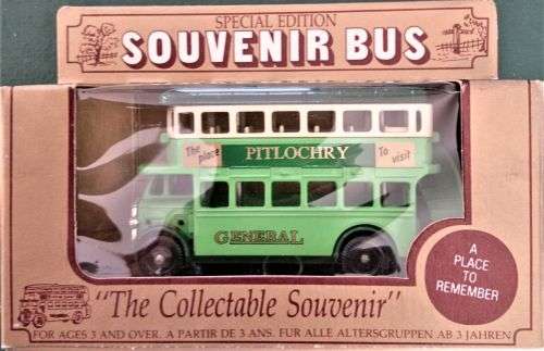 Lledo-Souvenir Busses
