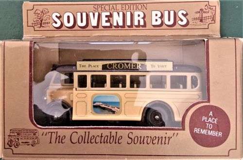 Lledo-Souvenir Busses