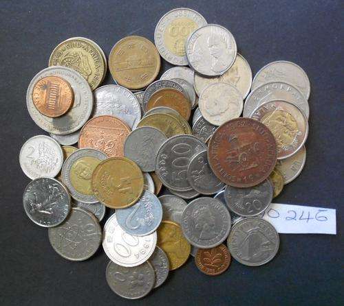 60 UNSORTED QUALITY MIXED WORLD COINS. BID PER COIN TO TAKE THE LOT