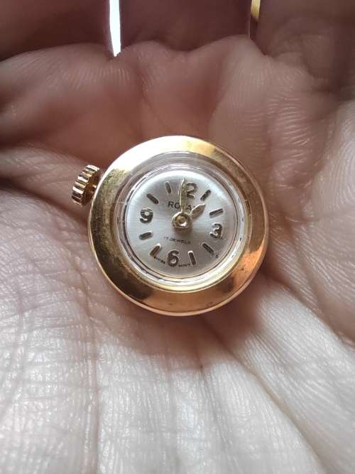ROYAL LADIES INTERCHANGEABLE  WATCH SET IN PRESENTATION BOX