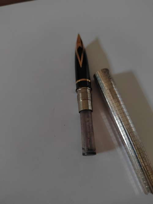 Vintage SHEAFFER 14k gold fountain pen