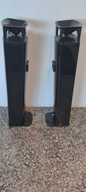 Unknown Brand Speakers