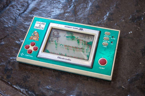 NINTENDO DONKEY KONG JR., 1982 Game & Watch