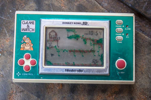 NINTENDO DONKEY KONG JR., 1982 Game & Watch