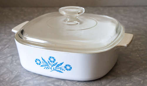 Old Blue Cornflower Corningware 2 Quart Bowl with lid