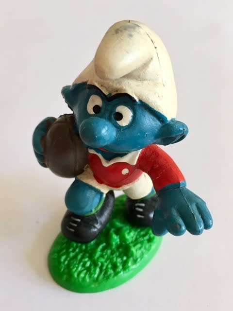 ## SUPER RARE BRITISH LIONS SMURF # HIGHLY COLLECTIBLE # 1980 # SCARCE SCHLEIGH PEYO (DONOVAN)