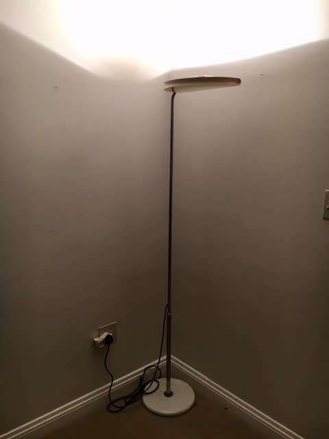 ## QUALITY DIMMER LIGHT STAND ANY BRIGHTNESS ## GOOD CONDITION ## COLLECTION RANDBURG ONLY! @@R1