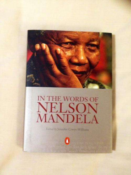 *** IN THE WORDS OF NELSON MANDELA - Small book *** FATHER OF OUR NATION ***