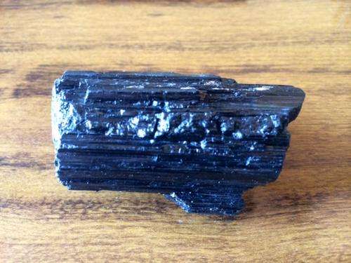 ***1 x BLACK TOURMALINE*** AWESOME BLACK COLOUR CRYSTAL QUALITY STONE BID NOW!! @@@@R1 START!! #FSC