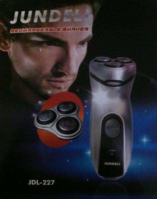 Jundeli rechargeable shaver for men