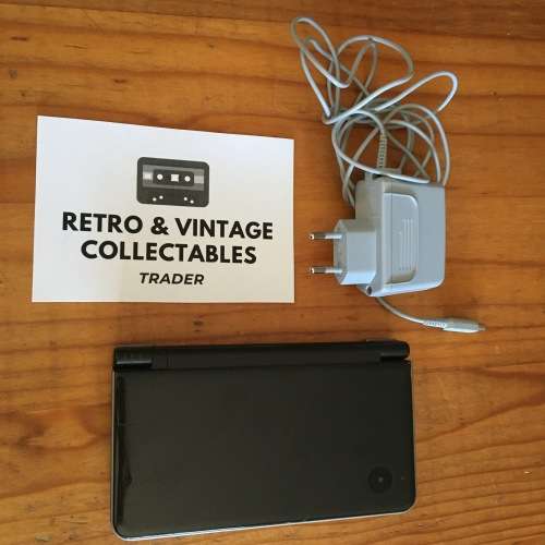 Nintendo DSi XL Console (Dark Brown incl. Original Charger and Stylus Pen)